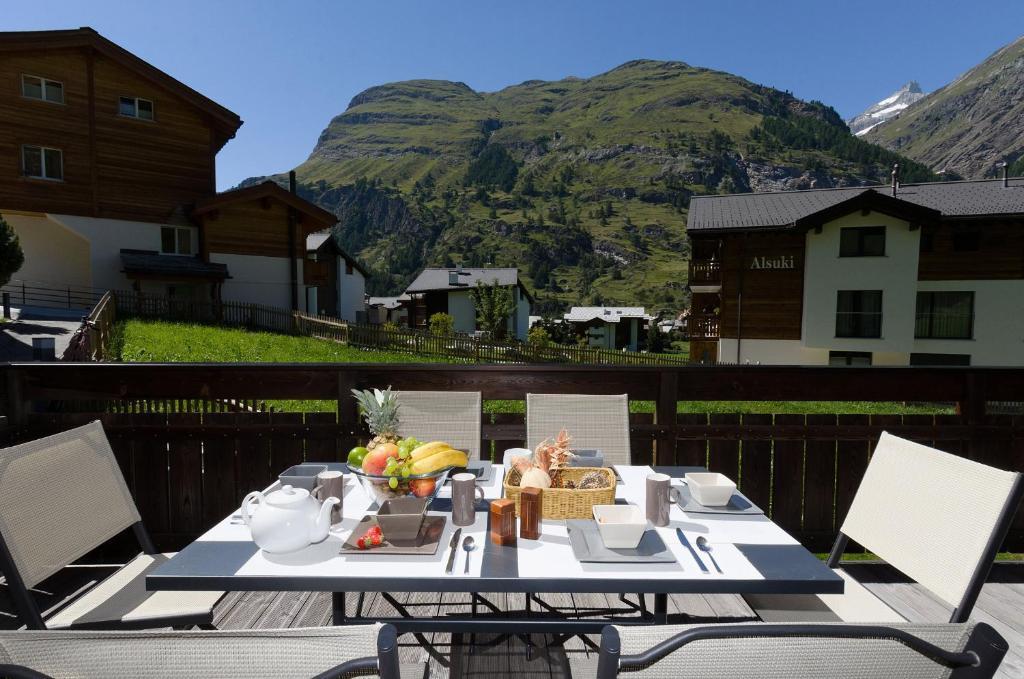Casa Della Vita By Zermatt Premium Apartments Room photo